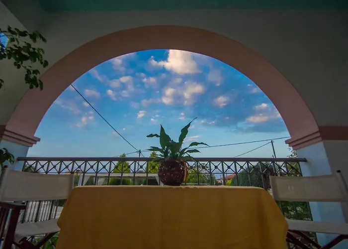 Otel Neraida Village