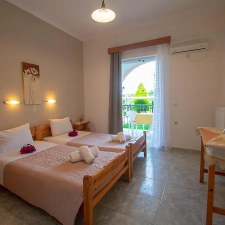 Neraida Village Otel *